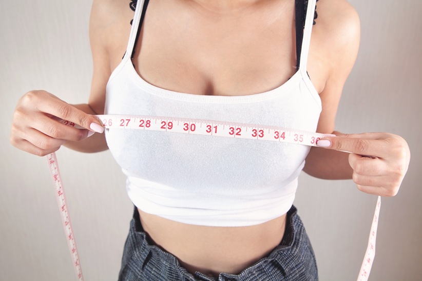 パイズリとは？プレイの魅力をご紹介｜デリヘルおすすめ人気店情報